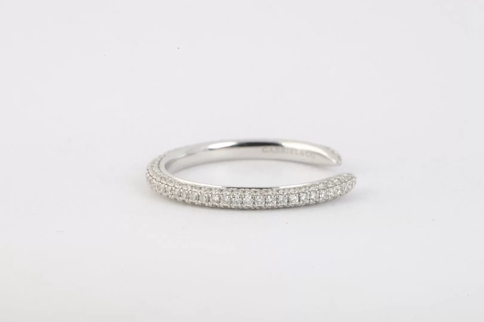 14k White Gold 0.80tcw Diamond Split Style Ring Size 8.5 (2.18g.)