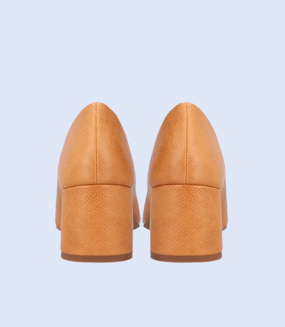 BW8619-TAN-Women Casual Court Shoes