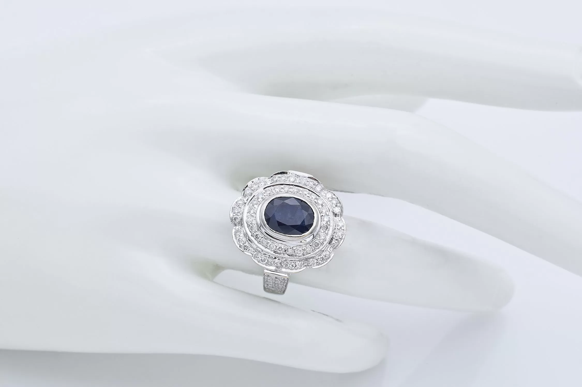 Estate 18K White Gold 2.13 Ct Sapphire & 0.75 TCW Diamond Band Ring Size 6